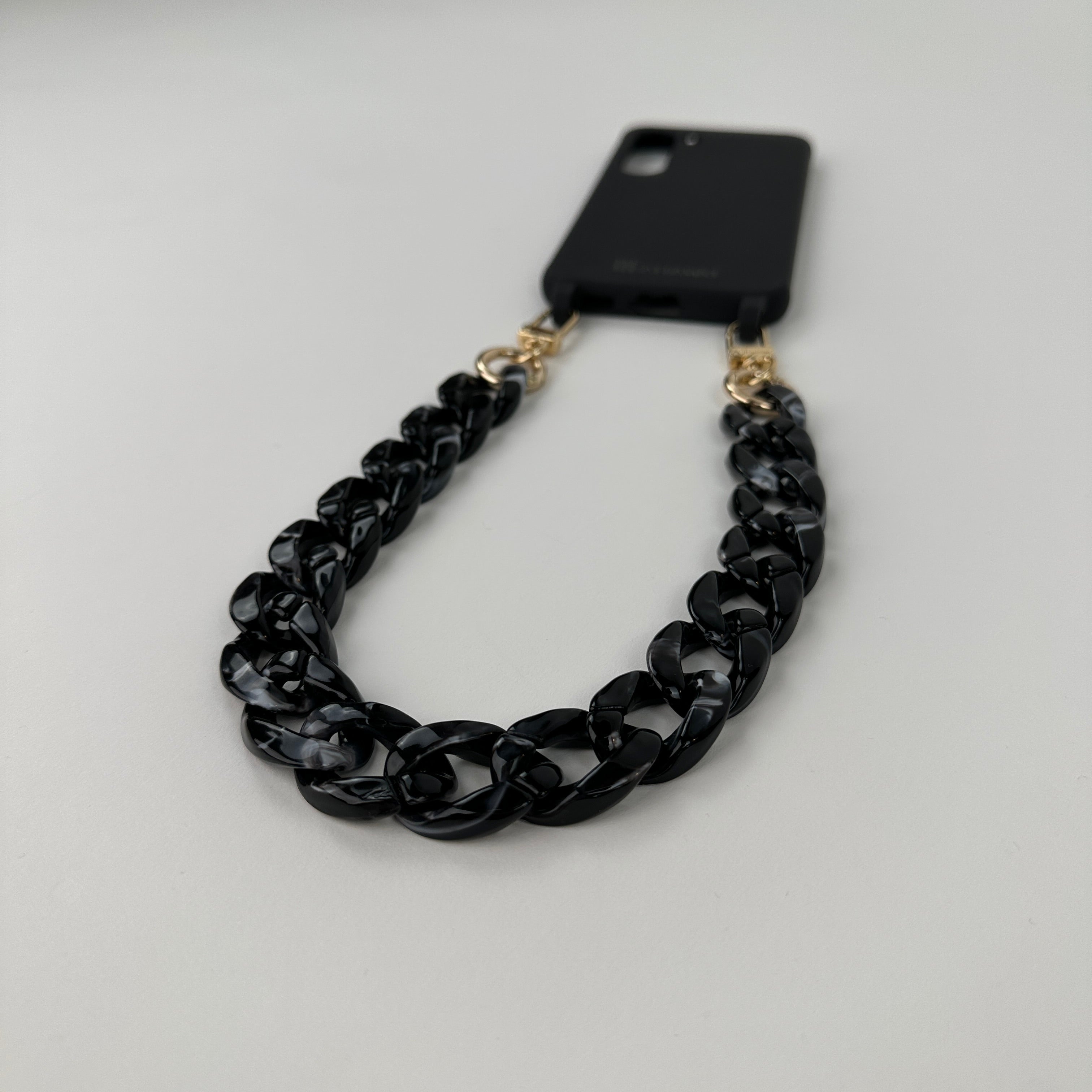 Short Chain Strap Black