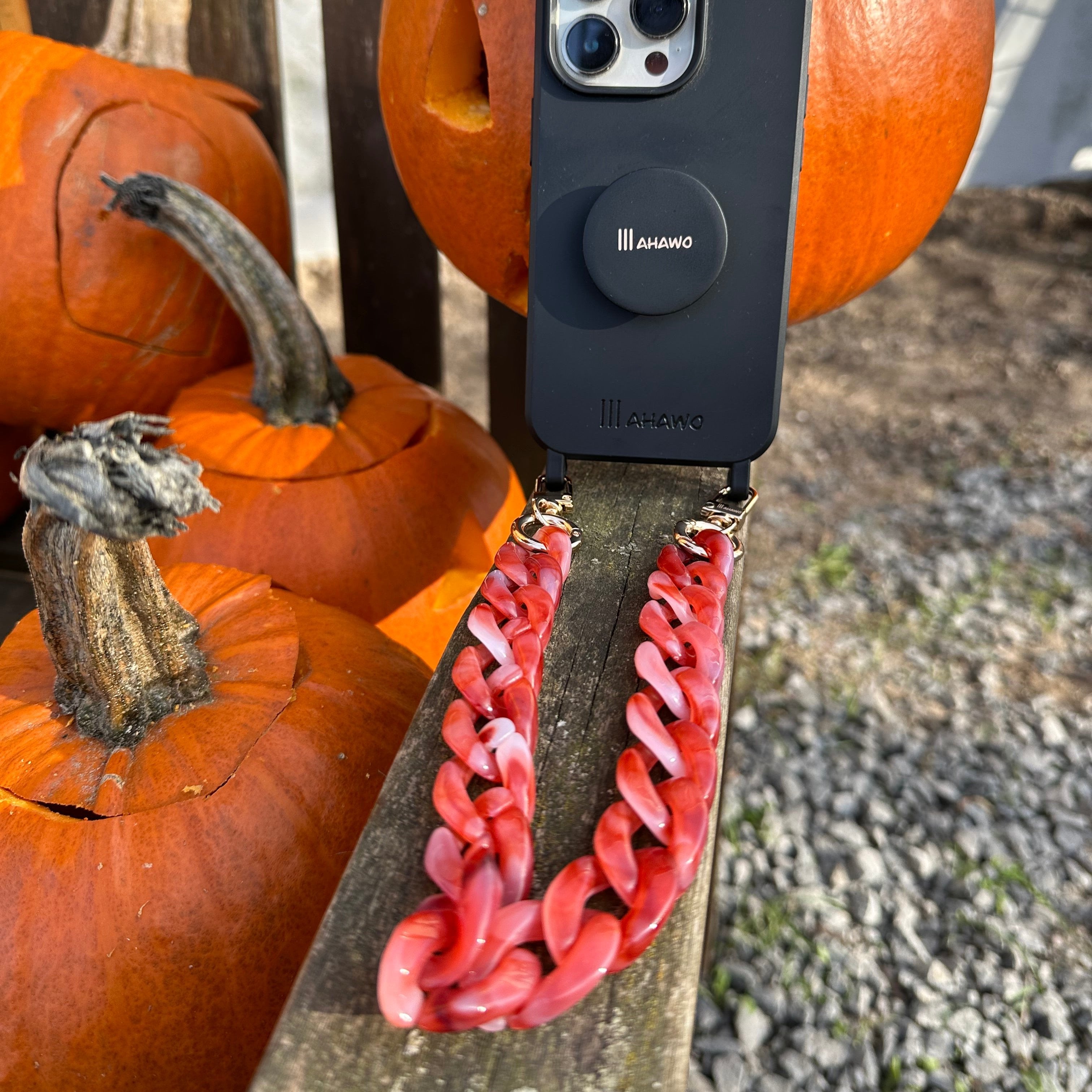 Short Chain Strap Red